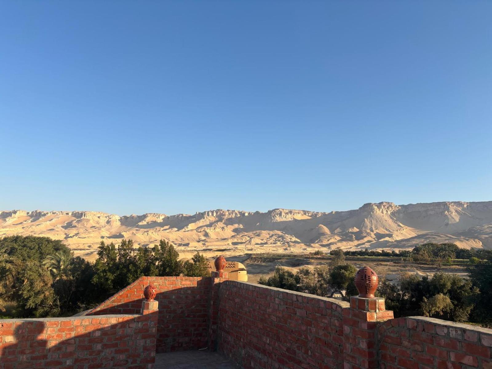 Beir El Gabal Hotel Qasr Dakhl Exterior foto